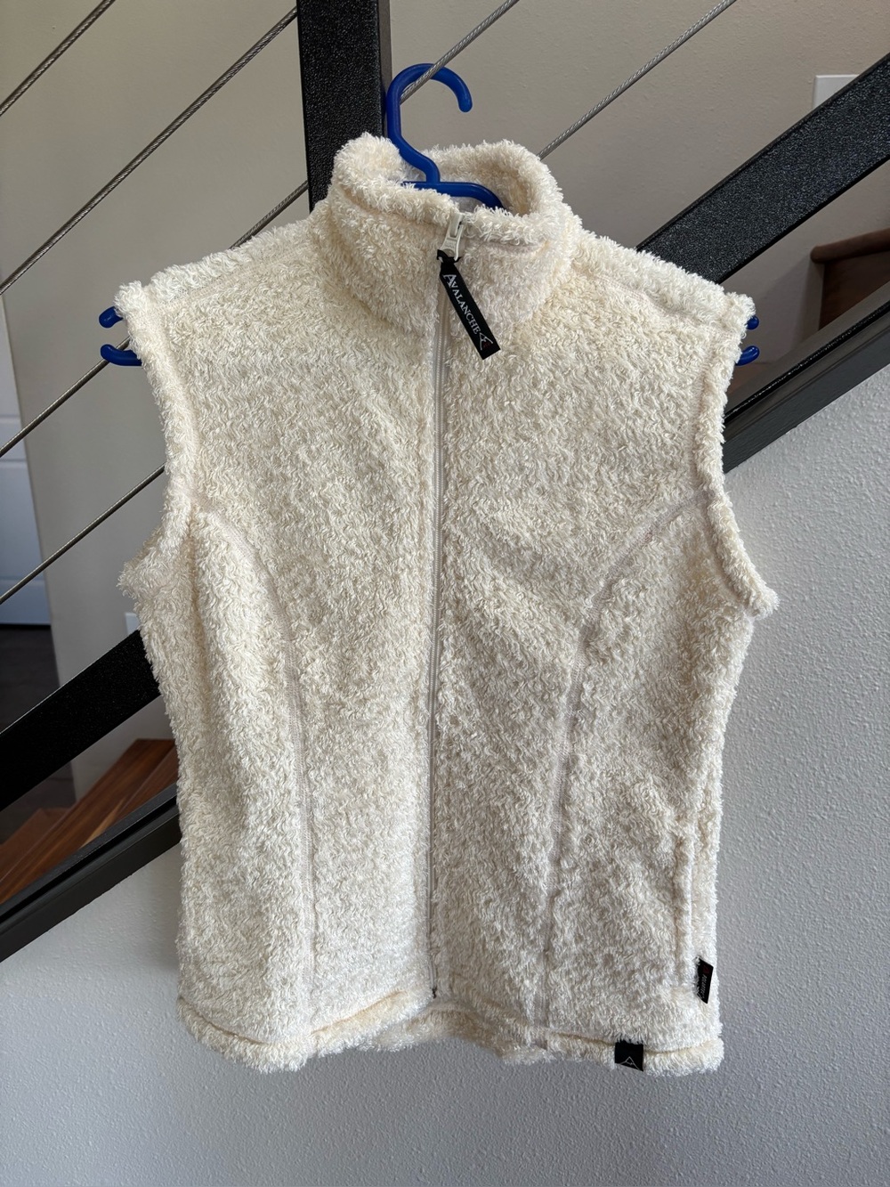Avalanche Cozy Cream Sherpa Fleece Vest - Womens